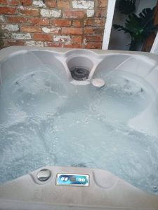 hot tub service pickering