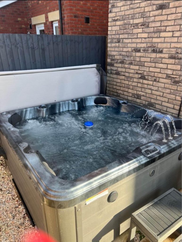 Blue Whale Spa Used Hot Tub For Sale £2995