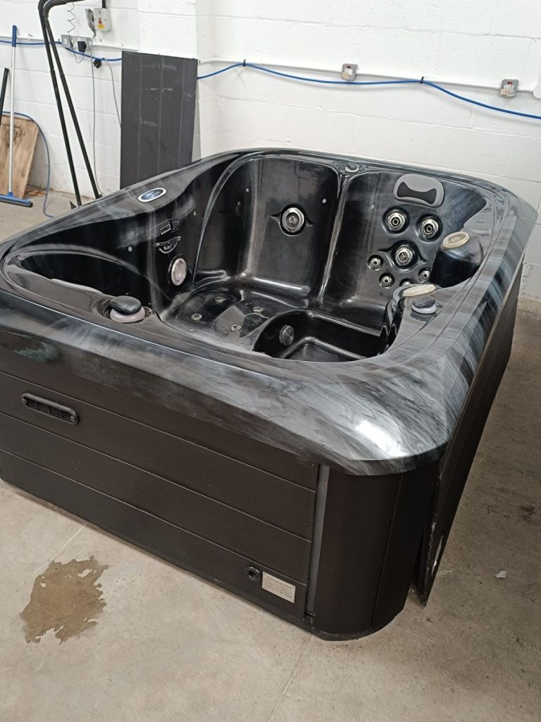 Platinum Spas Tahiti 3 Person Plug and Play Hot Tub